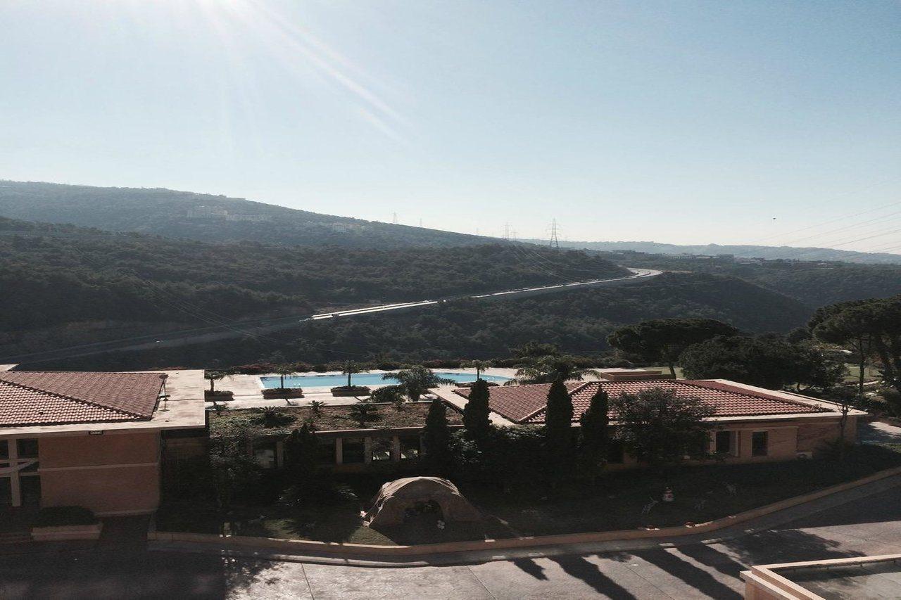 Country Lodge Hotel & Resort Beirut Esterno foto