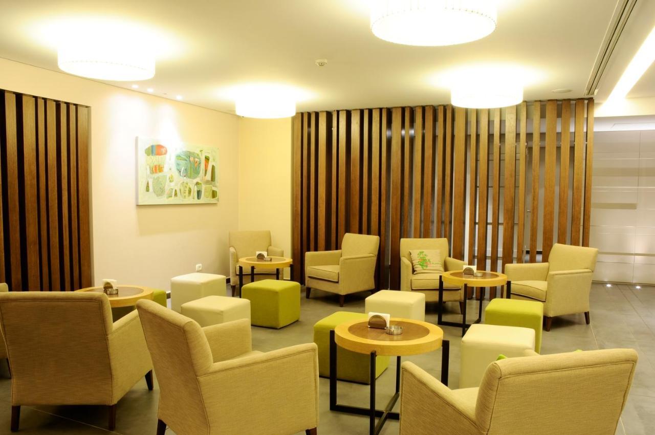 Country Lodge Hotel & Resort Beirut Esterno foto