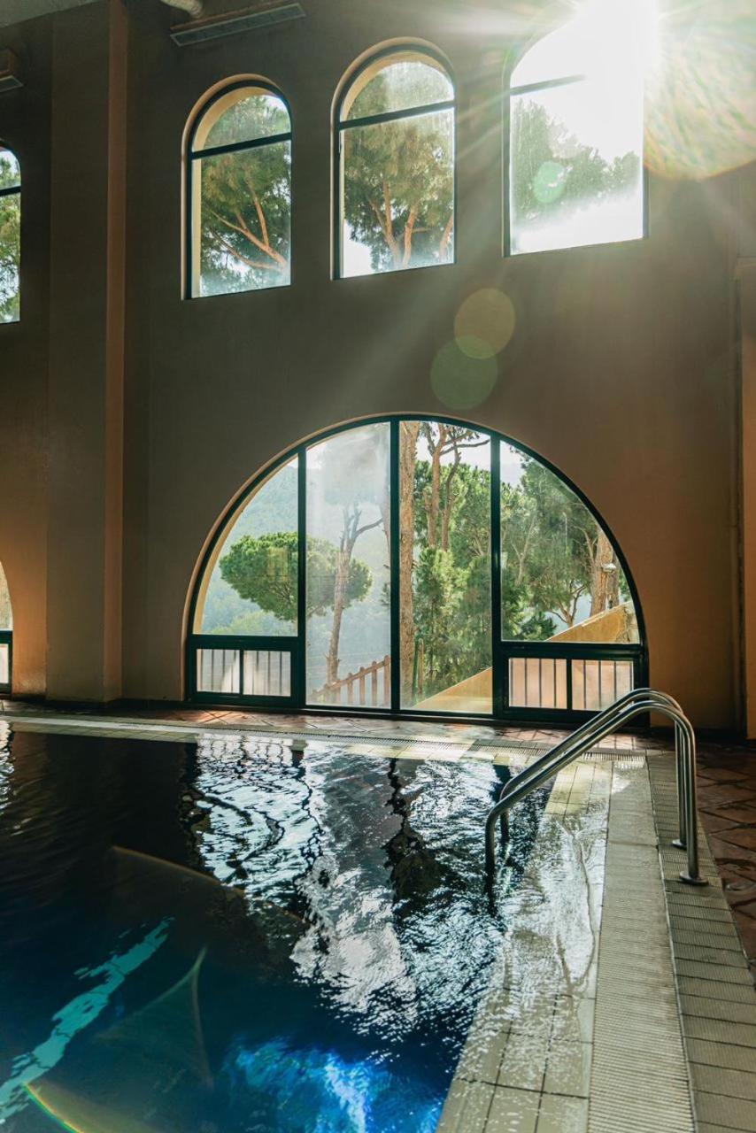 Country Lodge Hotel & Resort Beirut Esterno foto