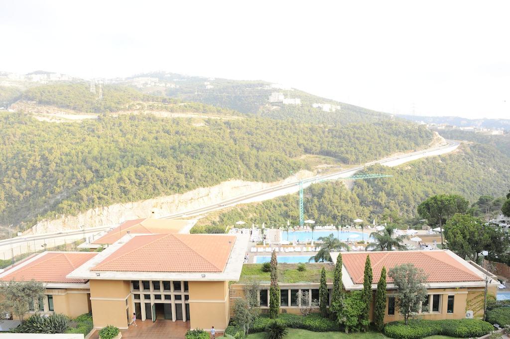 Country Lodge Hotel & Resort Beirut Esterno foto