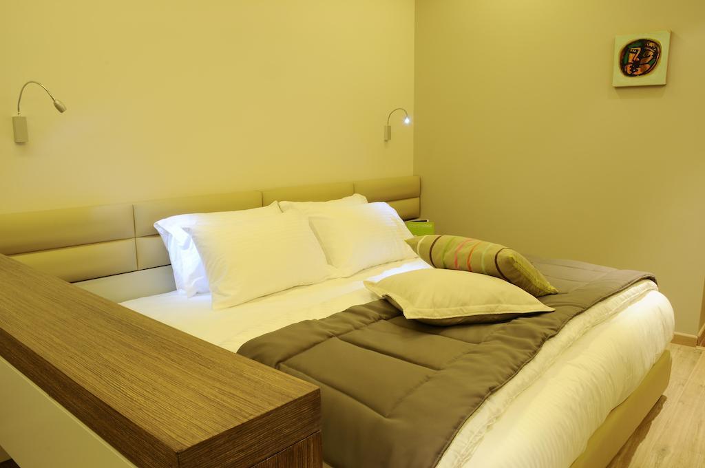 Country Lodge Hotel & Resort Beirut Esterno foto